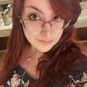 Meet your Posher, Corinne